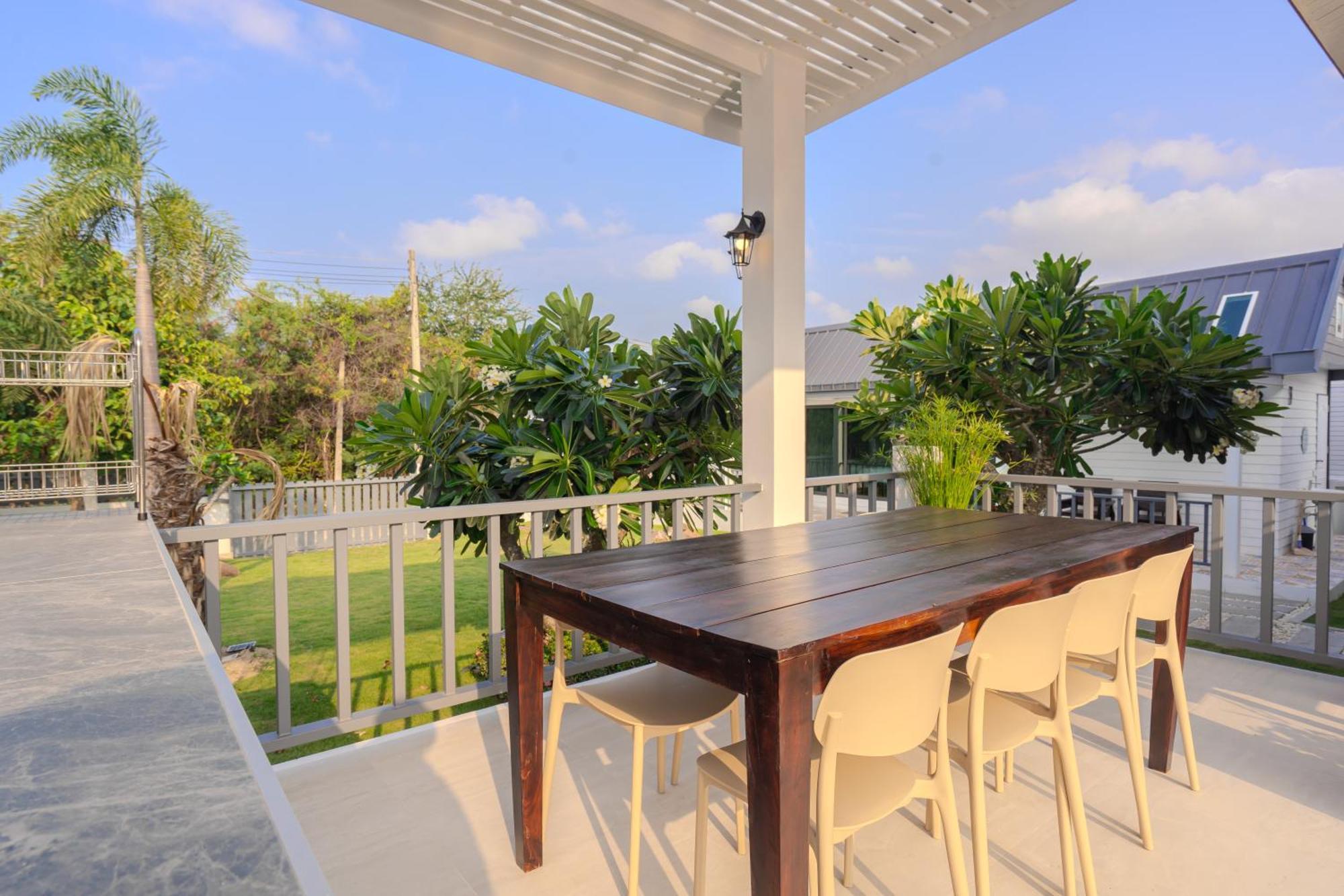 Villa Baan Kiang Lay Phu View Private Pool บ้านเคียงเลภูวิว พูลวิลล่า กลางเมือง ใกล้หาดหัวหิน *