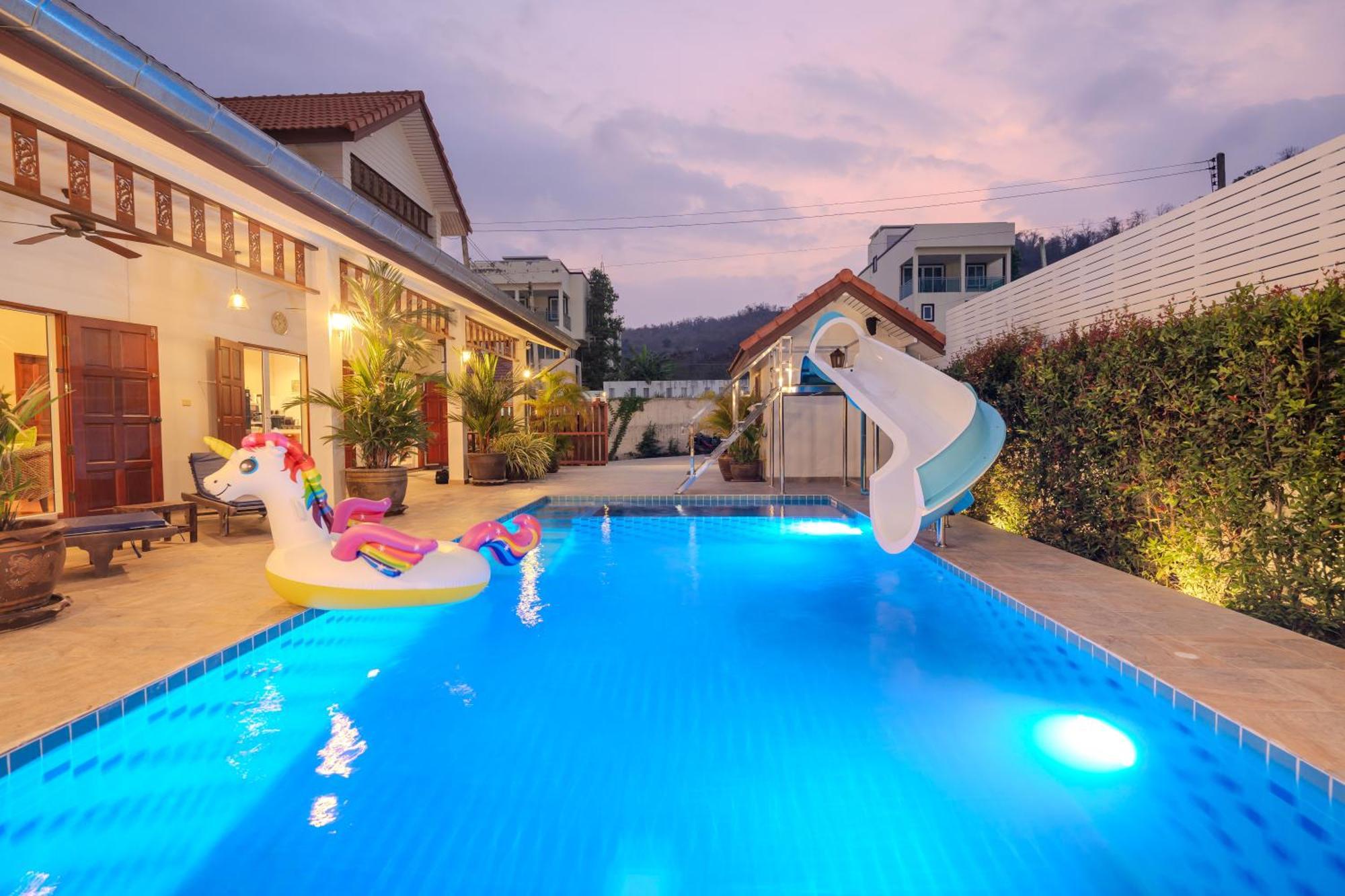 Baan Kiang Lay Phu View Private Pool บ้านเคียงเลภูวิว พูลวิลล่า กลางเมือง ใกล้หาดหัวหิน Villa
