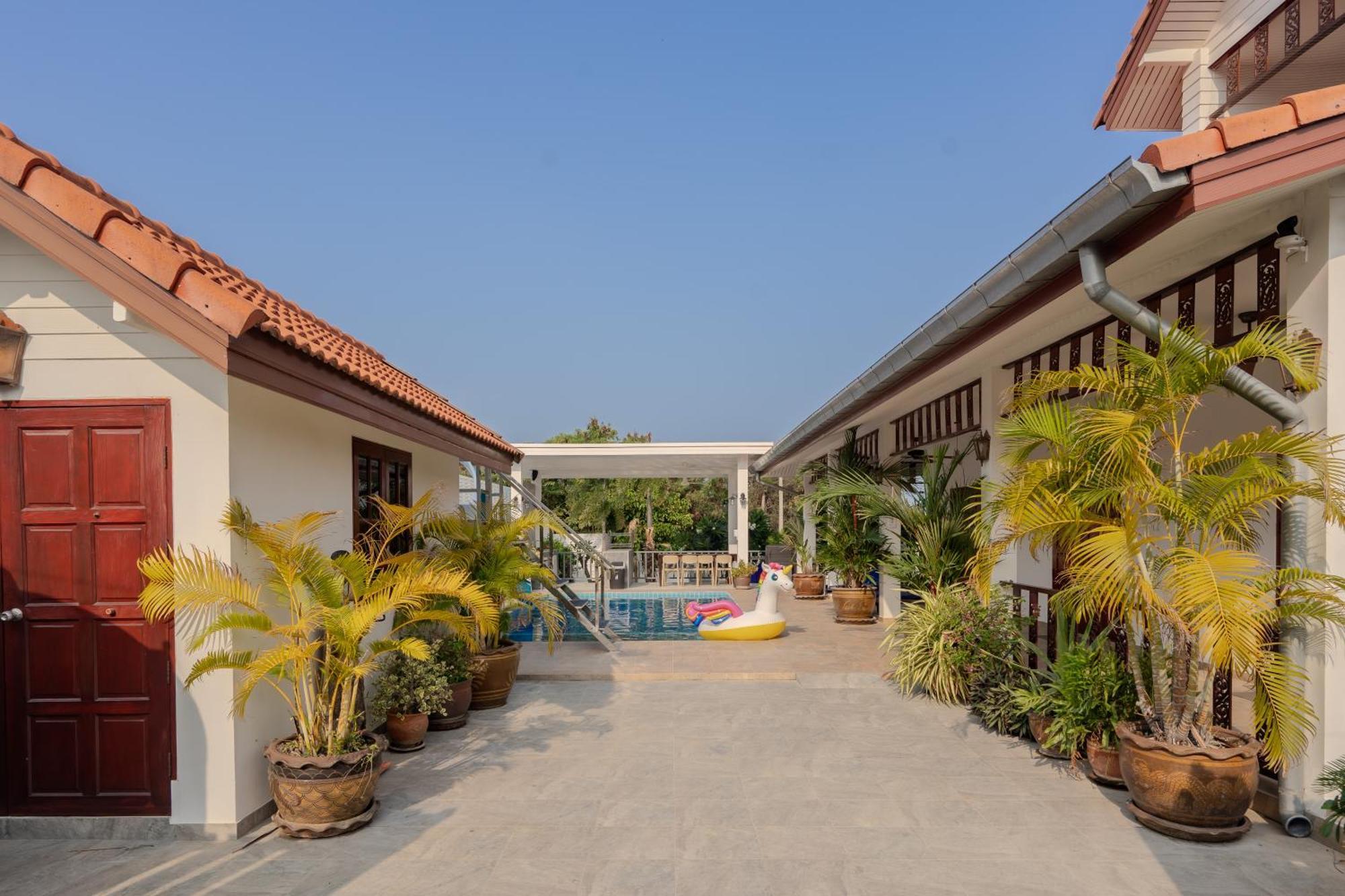 Baan Kiang Lay Phu View Private Pool บ้านเคียงเลภูวิว พูลวิลล่า กลางเมือง ใกล้หาดหัวหิน Villa *